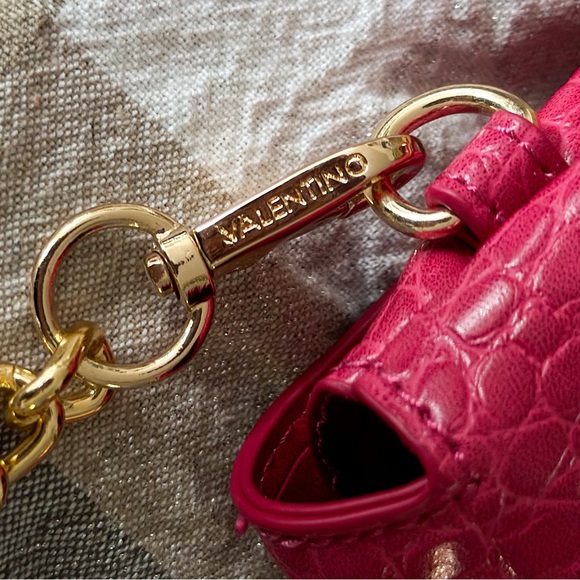 Valentino vegan patent crocodile crossbody bag with gold chain BNWOT - Picture 9 of 12